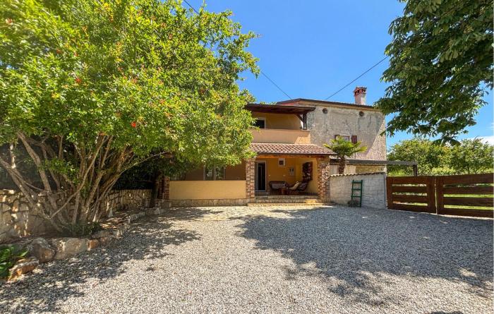 Stunning Home In Kosinozici With Wifi