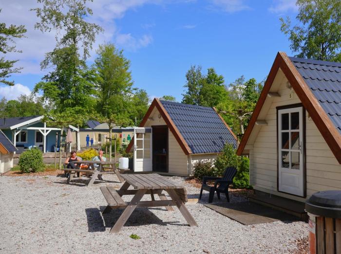 Vakantiepark t Urkerbos - Kabouterhuisje