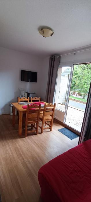 Au RDC Appartement 5 Personnes Terrasse Piscine