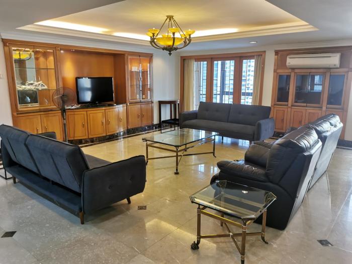 Luxurious SpaciousHome 17pax 4Bedroom Fahrenheit 88 Pavillon Bukit Bintang TRX AJH10