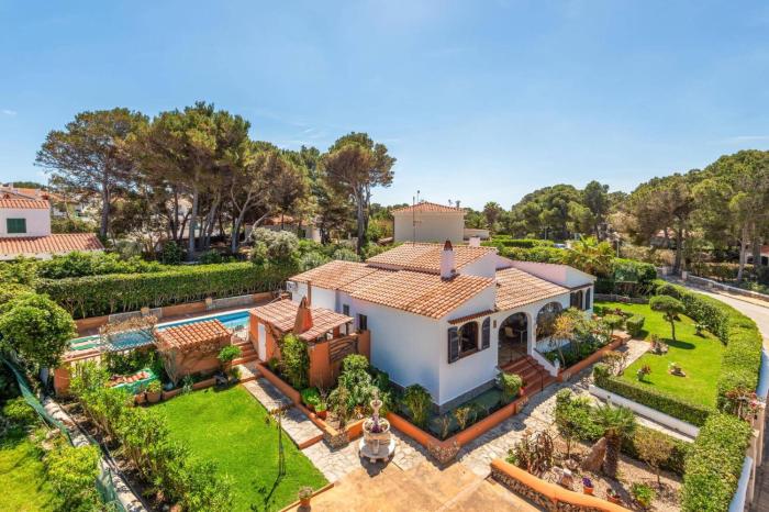 Villa Tamyan by Villa Plus