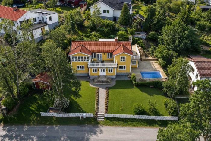 Luxury Villa with pool Sauna spa