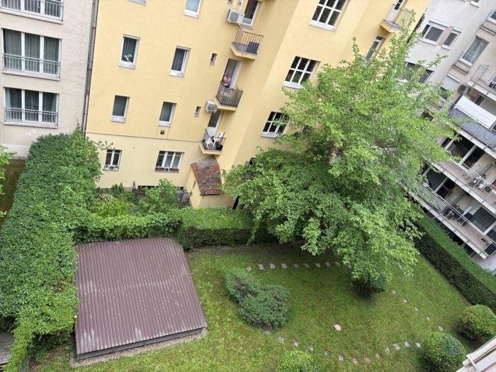 large mehmet apartment