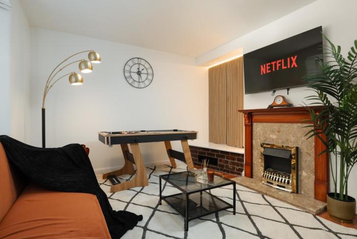 Immaculate 3bd home - COOP - Etihad - Pool Table