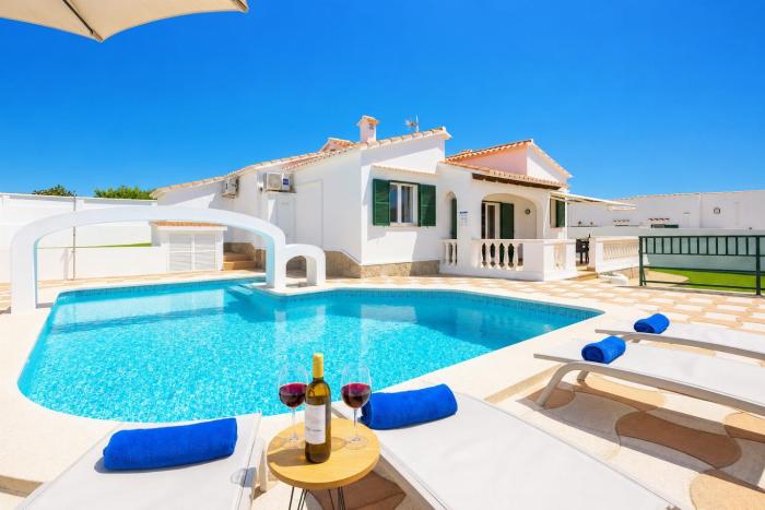Villa Eugenia Large Private Pool AC WiFi
