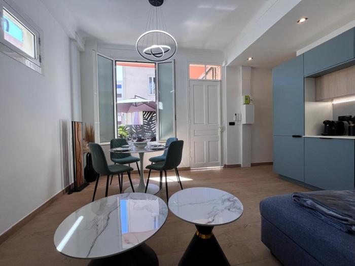 Appartement terrasse 4 à 6 personnes haut de gamme Nice Port, Riquier