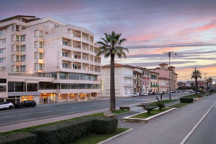 Hotel Sina Astor