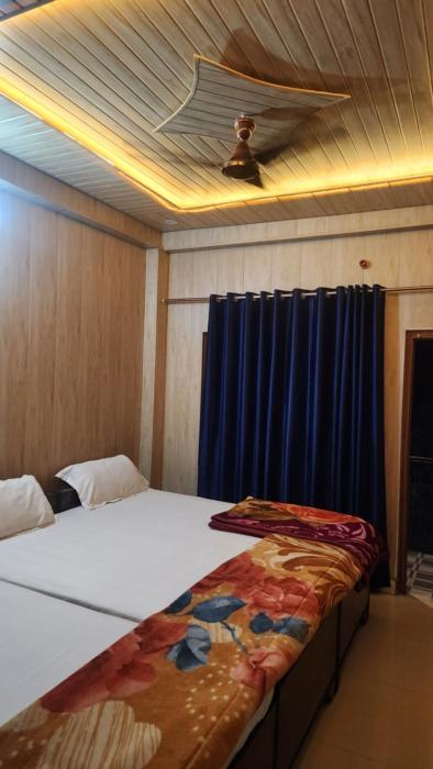 Krishna guest house