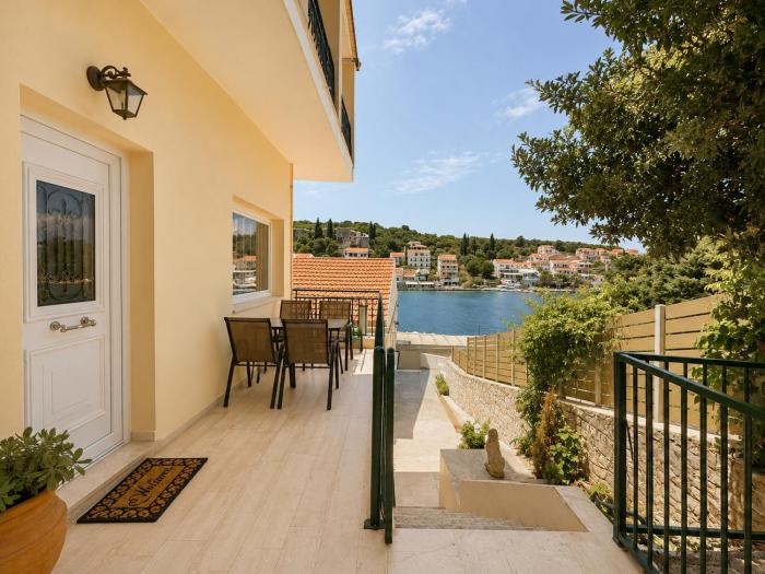 Virginias Harbour House