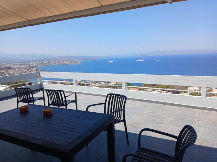 Majestic Sea View Lydia Residence