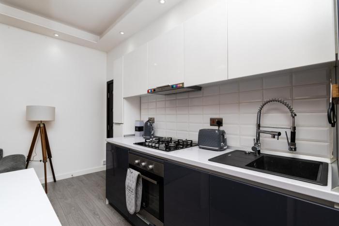 Parking, Sleeps 2, 1 Bedroom and New Interior