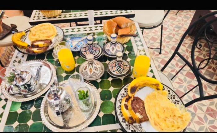 Room in a Bed & Breakfast l Jamma Fna Square Vibe