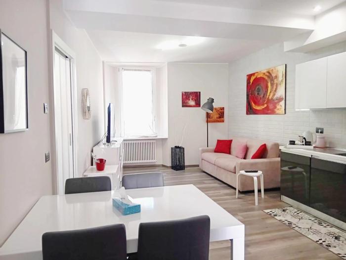 A few steps from lake Como, Central Beautiful flat