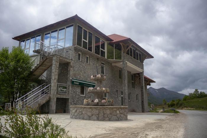 Ksenija Ethno Retreat & Cabins