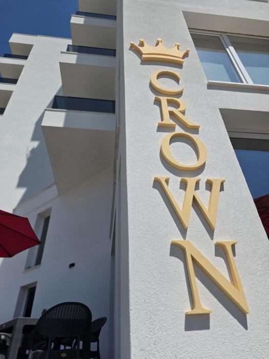Crown Villa