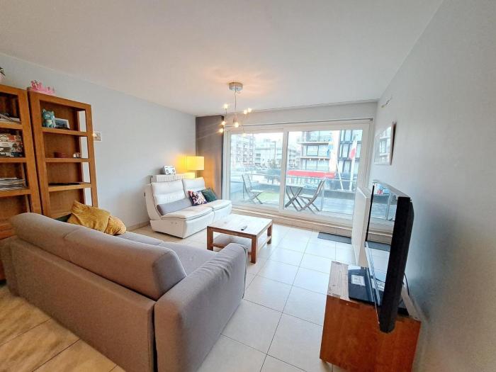 Spacious Family Apartment Near Dunes
