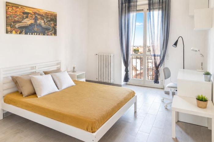 Large Family Apartment - 4 Bedrooms with free parking near San Paolo Metro & University by RHR