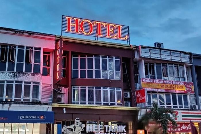 Fast Hotel Idaman Near To IIUM KL