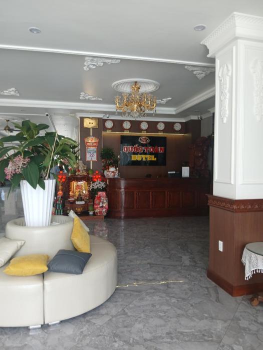 Khách sạn Quốc Toàn