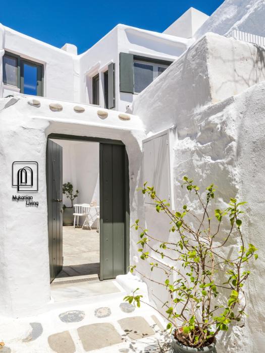 Mykonian Living The Little Venice Suites & Residence