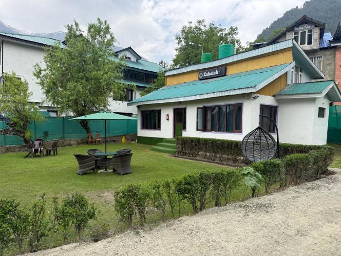 Zabaish Riverside Cottage
