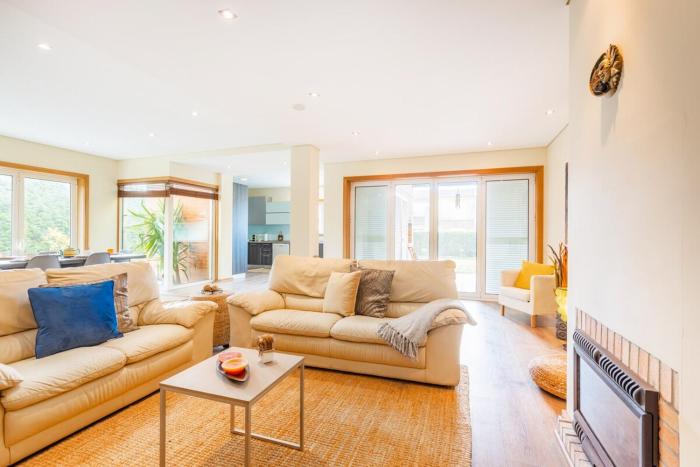 Furadouro Holiday Villa, Pool, Tennis and Garden