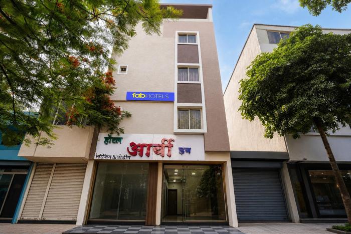 FabHotel Aarvi Inn