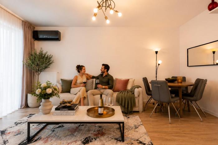 Apart B&V 203 Coresi - Modern Flat with Parking