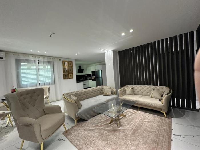 Algiers Center - Superb New 4-room