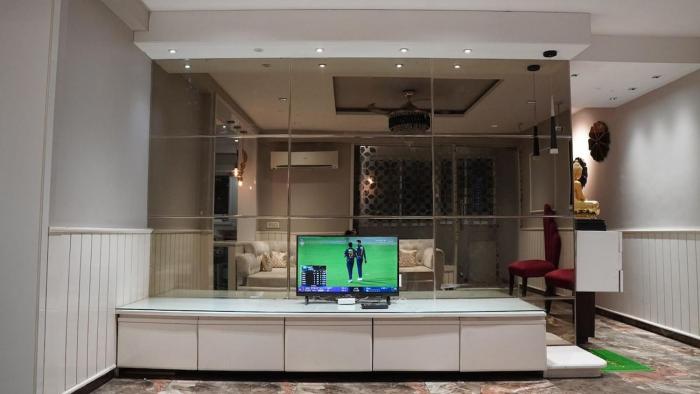 luxury and comfortable stayin the heart of city