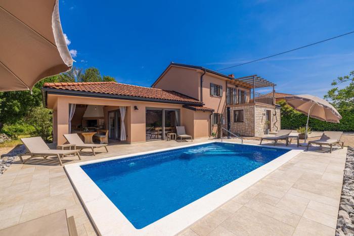 Villa ULIKA with private pool and sauna
