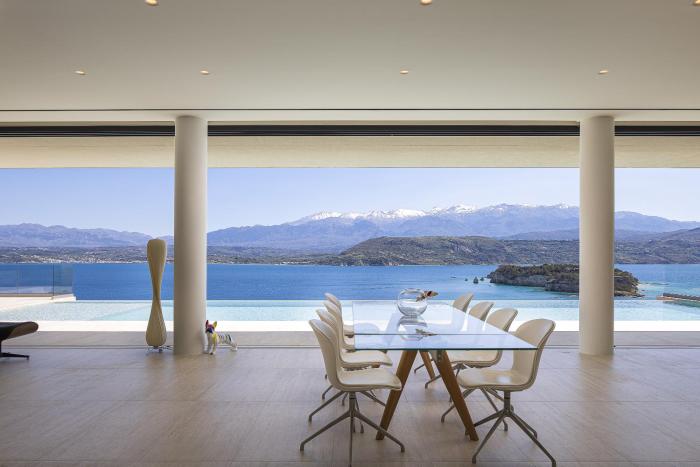 Omoi Villa-Time Dissolves In Blue by etouri