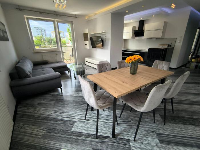 Apartament SPACE & SUN z wewnętrzym ogrodzonym parkingiem