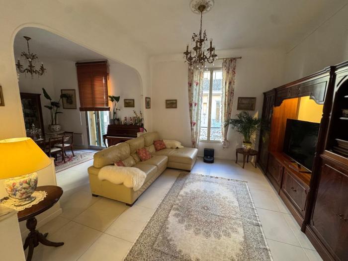 Beautiful Appartment 4 min to casino