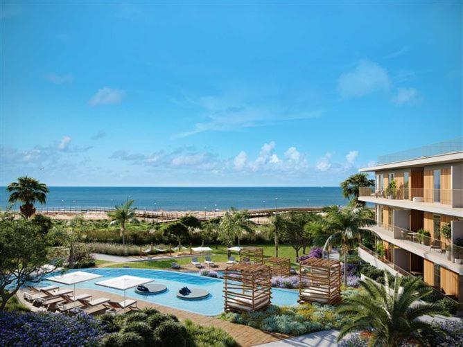 Horizon Ocean Gardens Sand