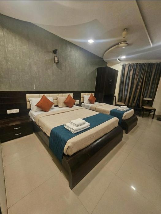 Luxury Hotel Addoree Palace - Near Mumbai Airport
