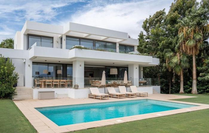 Luxurious 7-Bedroom Holiday House in Llucmajor, Mallorca