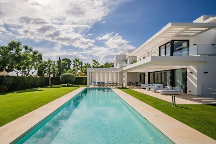 Luxurious Holiday House with Private Pool in Fuengirola