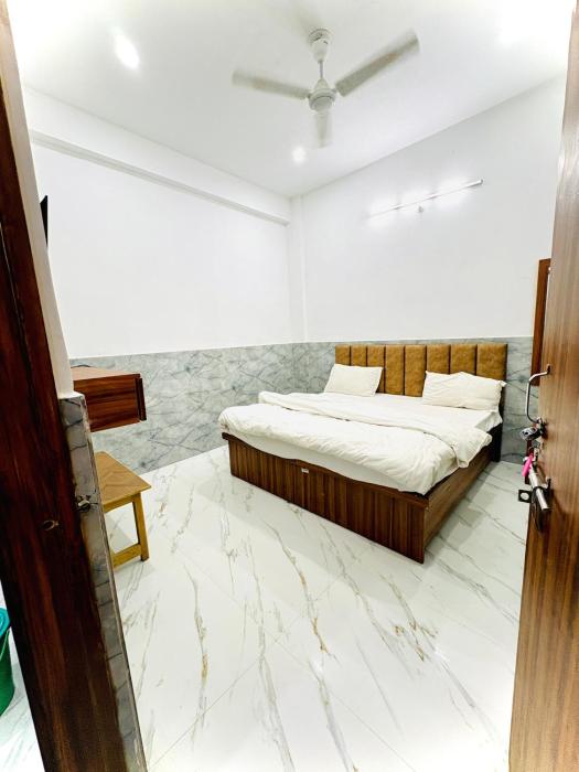 Hotel Vrinda Nikunj Dham