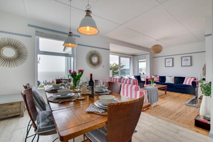 4 Bed in Praa Sands oc-poohco