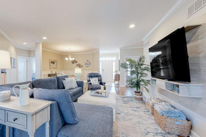 Keys of Marsh Harbor 20246 Whitehead Cir