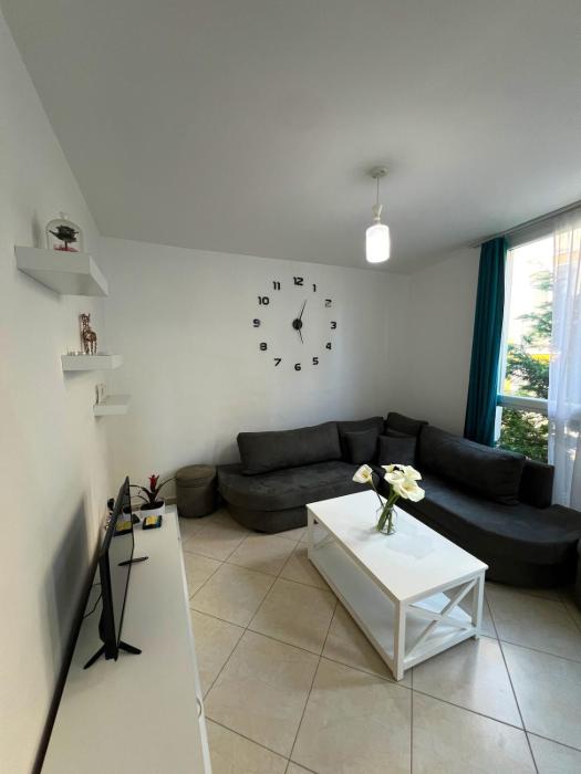 Sunset Apartment