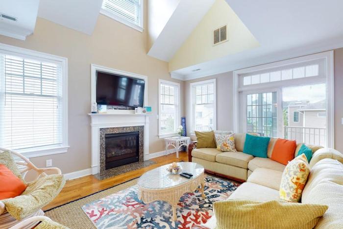 Tower Shores -- 39562 Admiral #2