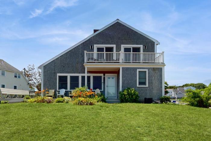 Harbor Point Cottage