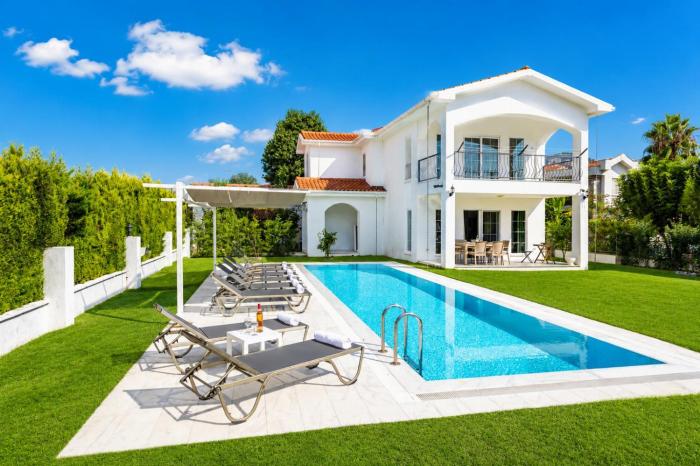 Villa Crystal