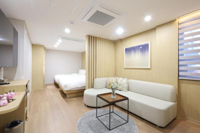 Busan Seomyeon Nestly Hotel