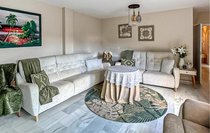 Cozy Home In Cenes De La Vega