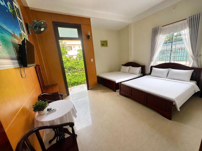 The Red Hotel Côn Đảo