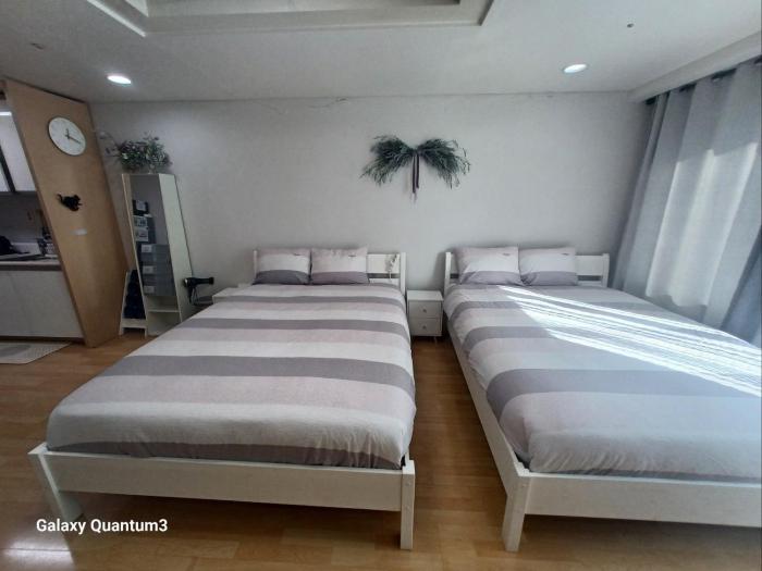 Hongdae Hue - 1min from Hongik Uni station Exit1
