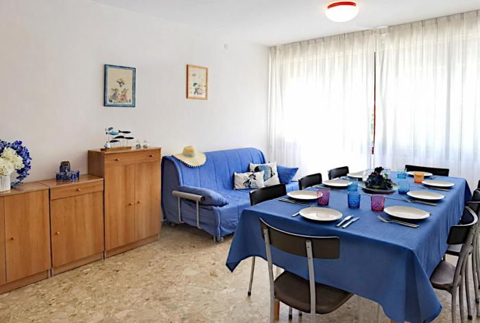Appartamenti Nettuno Pineda, 3 bedrooms, sleeps 8